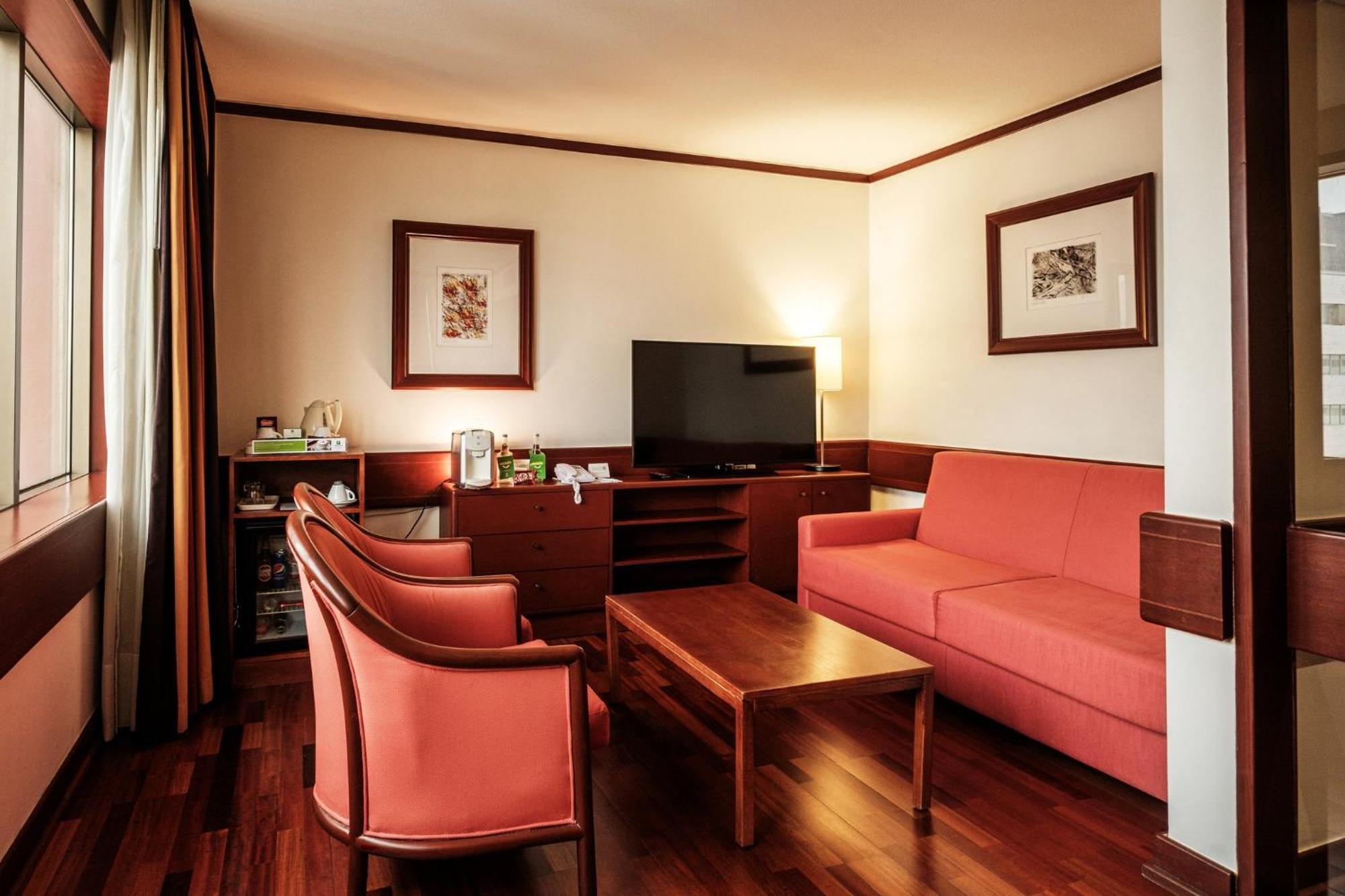 Lisbon-continental By Ihg 4* Lisboa