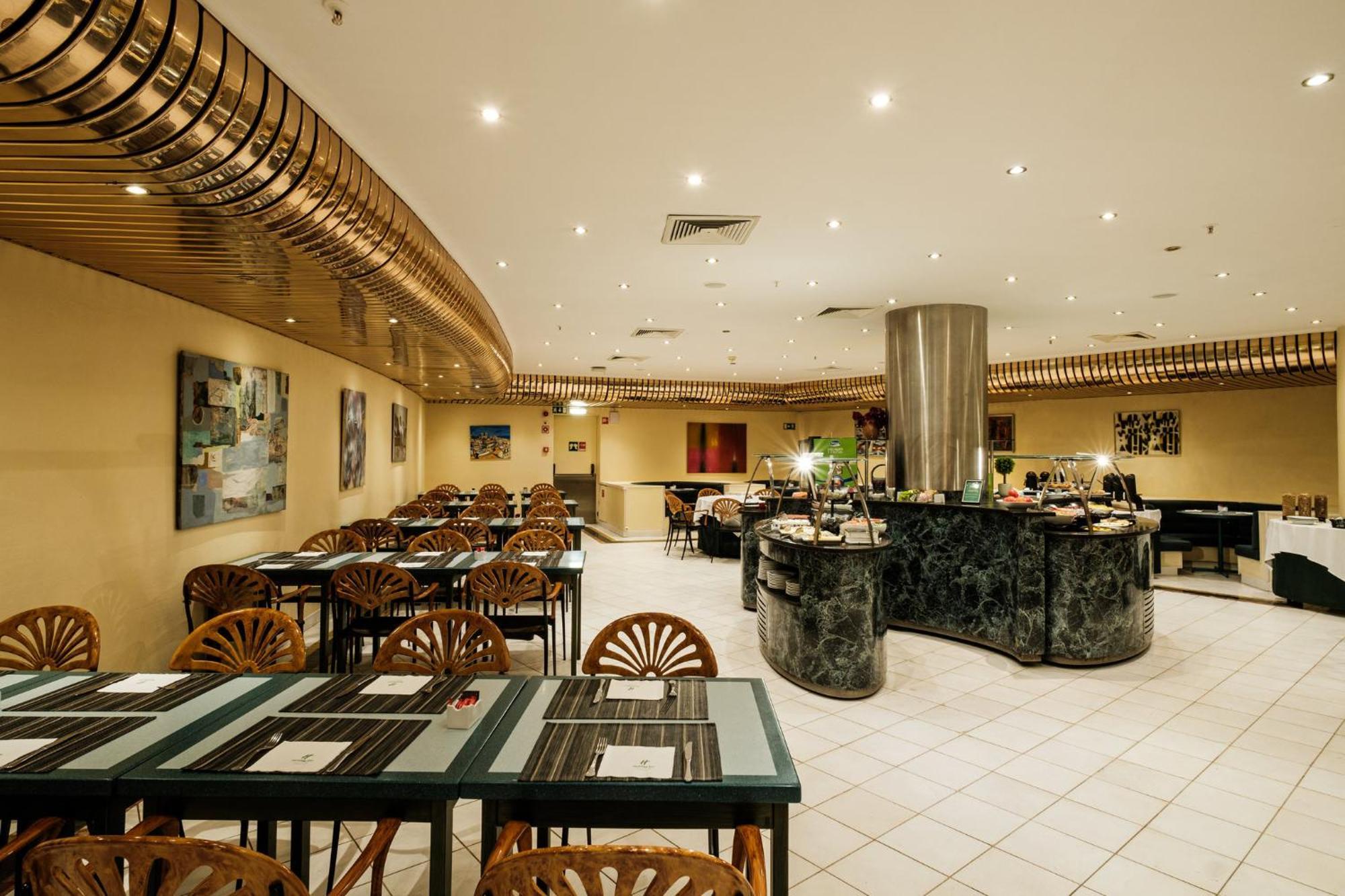 Hotel Lisbon-continental By Ihg 4*